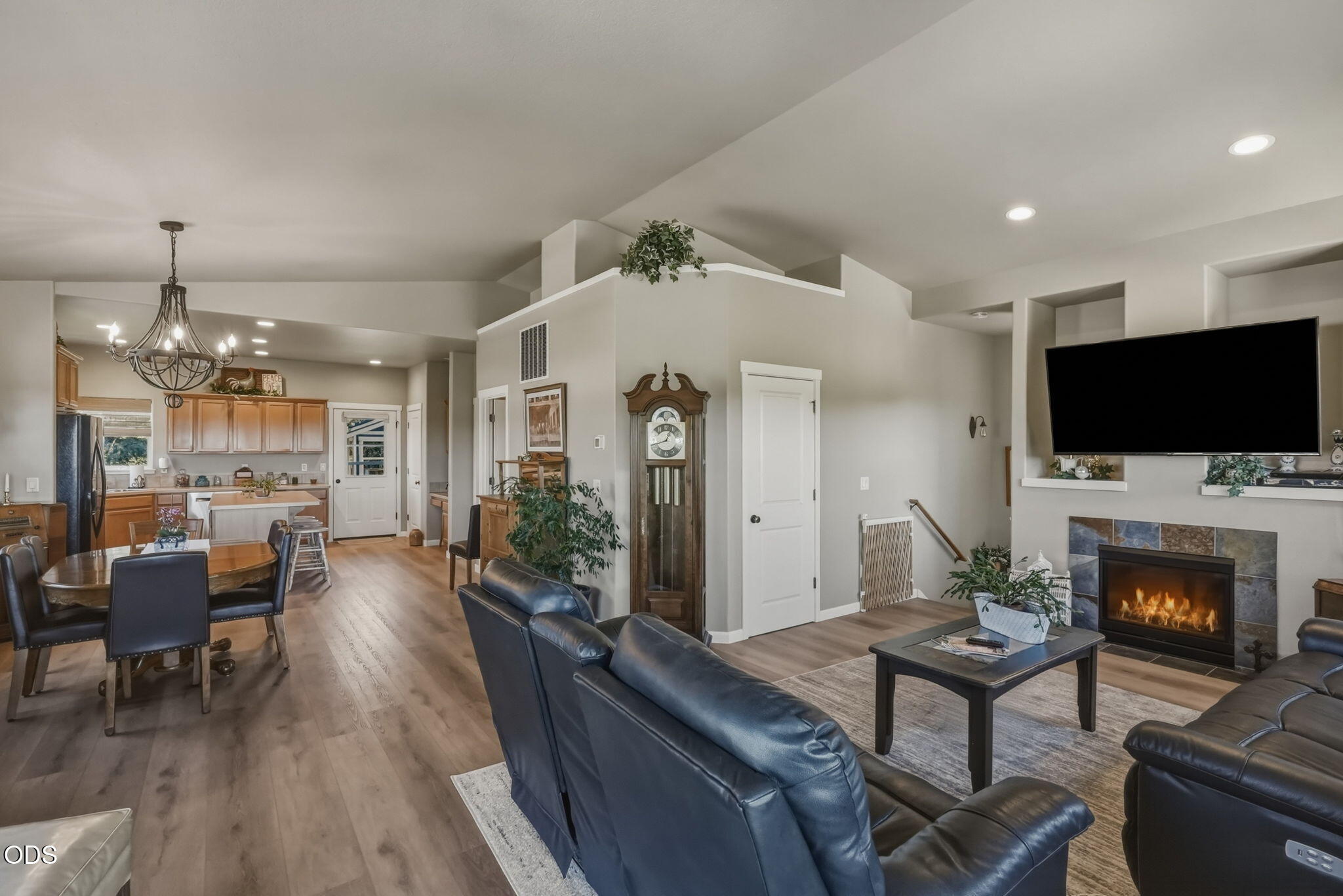 63776 Hunters Circle Bend, OR 97701 - Photo 16 of 53