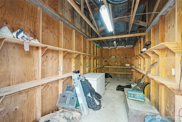 a view of an outdoor space