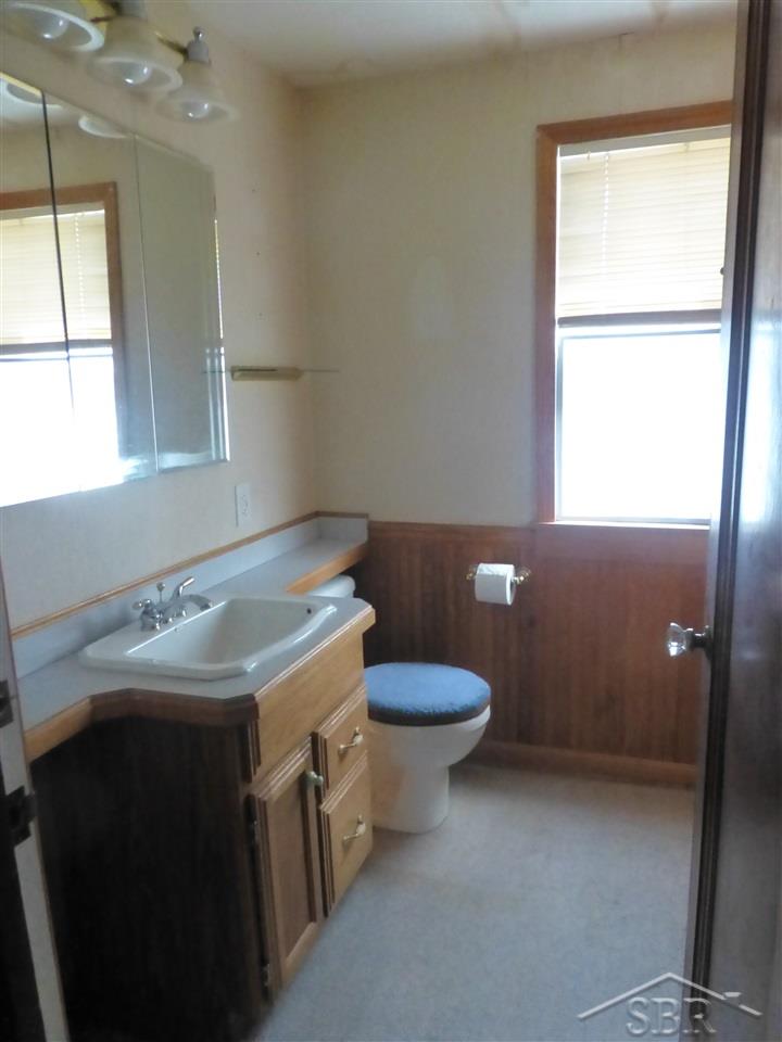 21870 Gratiot Road Merrill, MI 48637 - Photo 6 of 9 Bath