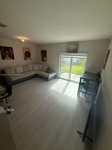 $2,700 | 1037 Northwest 5th Street, Unit 1037, Florida City, FL 33034