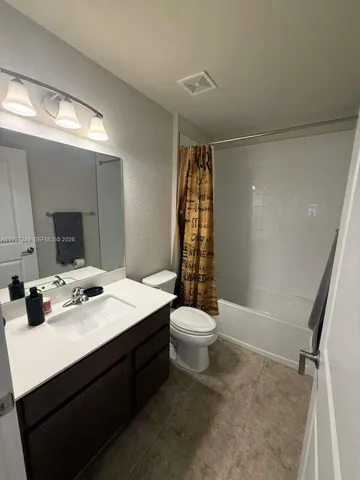 $2,700 | 1037 Northwest 5th Street, Unit 1037, Florida City, FL 33034