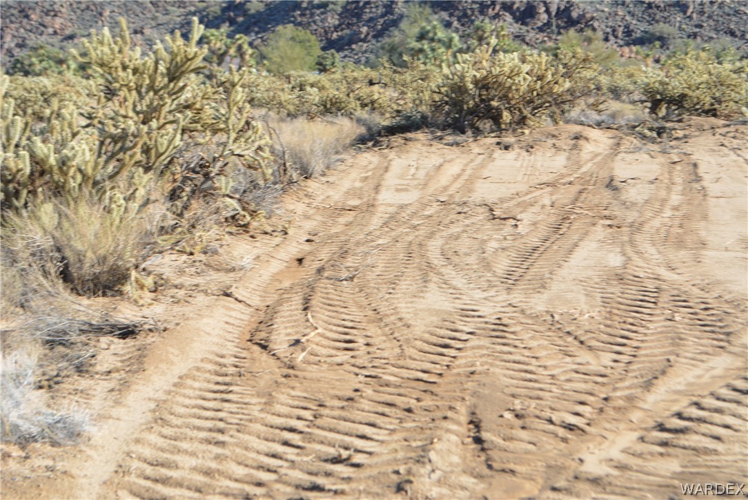11690 Hansen Road Yucca, AZ 86438 - Photo 29 of 68