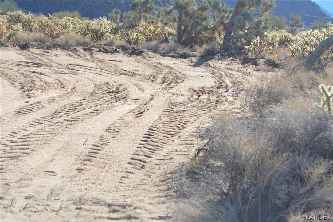11690 Hansen Road Yucca, AZ 86438 - Photo 32 of 68