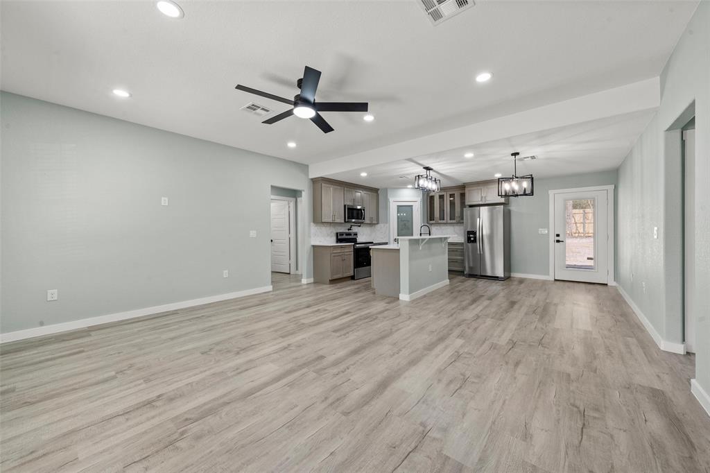 2505 Stewart Drive Waco, TX 76708 - Photo 3 of 16