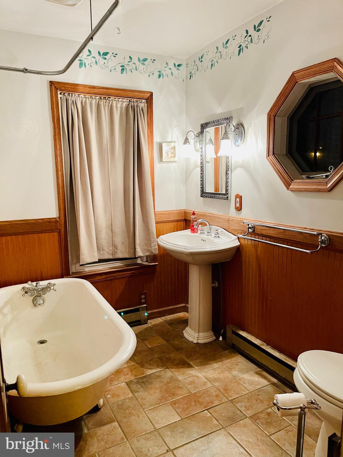 407 South Warwick Road Magnolia, NJ 08049 - Photo 18 of 18 Upstairs Full Bath