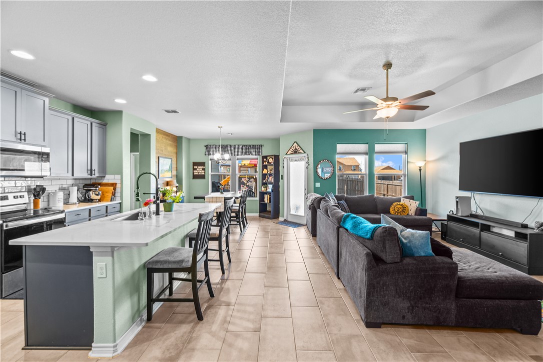 9222 Murdock Drive Corpus Christi, TX 78410 - Photo 5 of 29