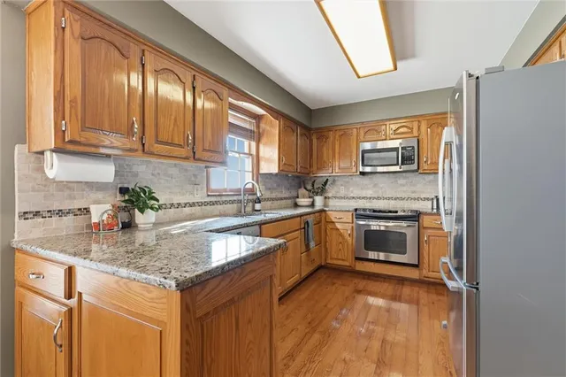 $445,000 | 8641 Greenwood Lane, Lenexa, KS 66215