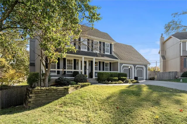 $445,000 | 8641 Greenwood Lane, Lenexa, KS 66215