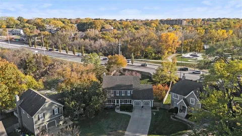 $445,000 | 8641 Greenwood Lane, Lenexa, KS 66215