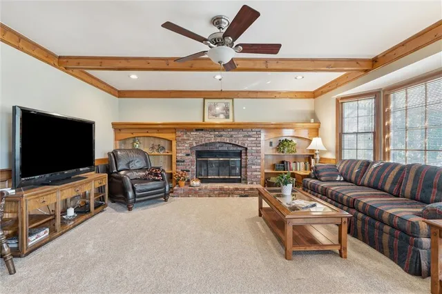 $445,000 | 8641 Greenwood Lane, Lenexa, KS 66215