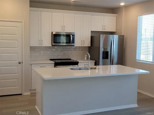 $3,500 | 2058 Bergamot Street, Redlands, CA 92374