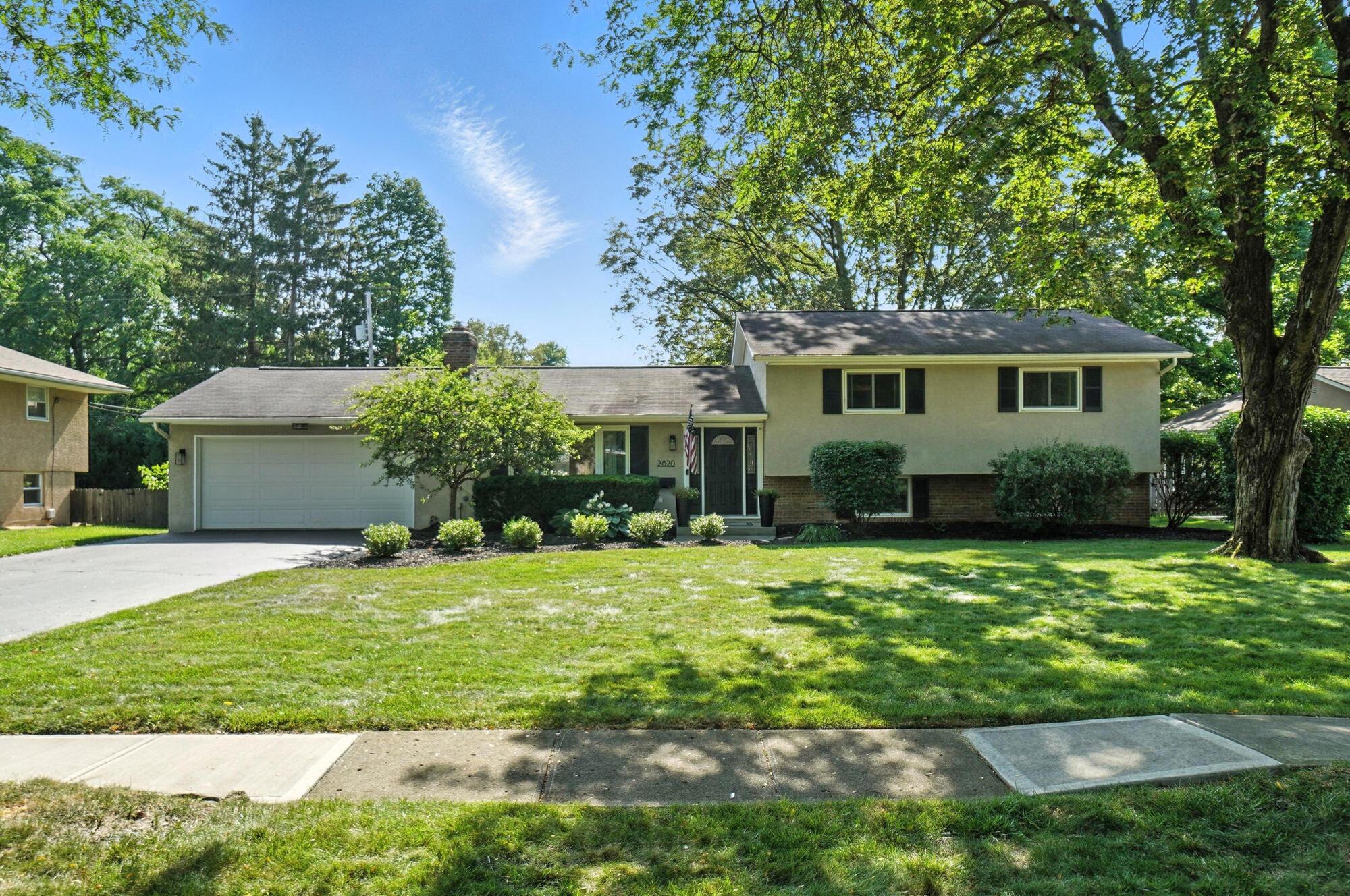 2820 Halstead Road Columbus, OH 43221 - Photo 2 of 76 Front Exterior