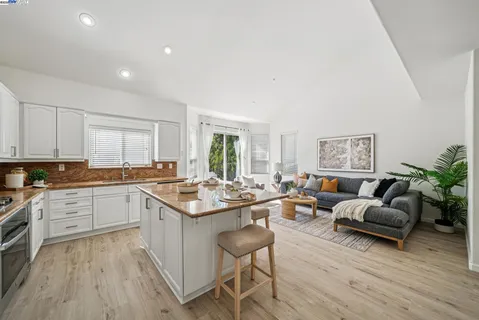 $1,795,000 | 5603 Highcrest Court, Pleasanton, CA 94588