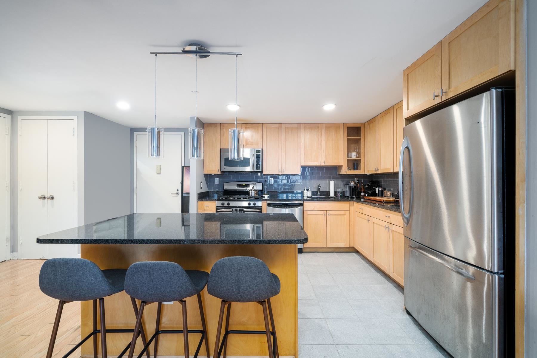 700 Grove Street, Unit 3D Jersey City, NJ 07310 - Photo 4 of 23