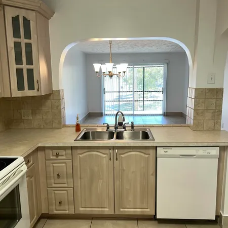 $1,600 | 2302 Sunrise Fort, Unit 3201, Fort Pierce, FL 34982