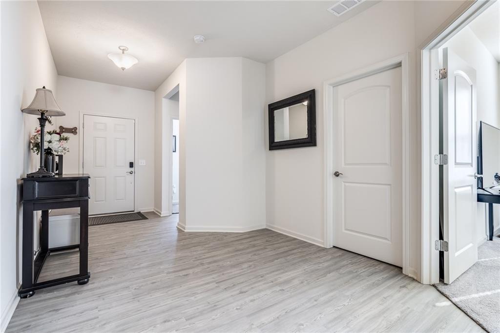 6151 Walkabout Way Brownsburg, IN 46112 - Photo 4 of 41
