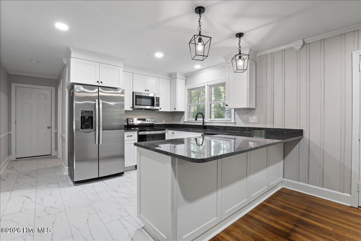 1907 Sedgefield Drive Kinston, NC 28504 - Photo 13 of 34 13-1907 Sedgefield Dr-13