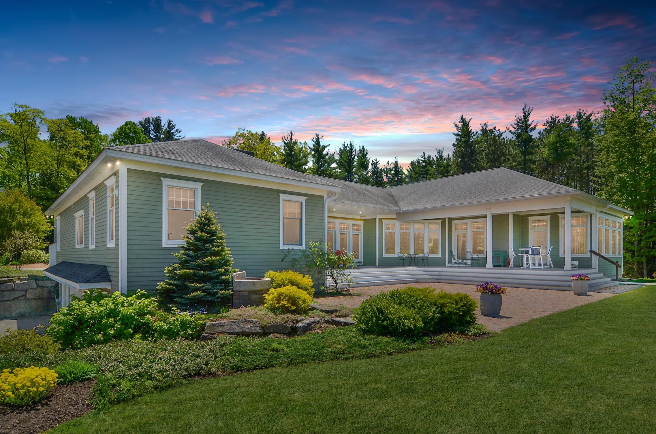 255 Meredith Center Road Meredith, NH 03253 - Photo 1 of 40 Gallery Image 1