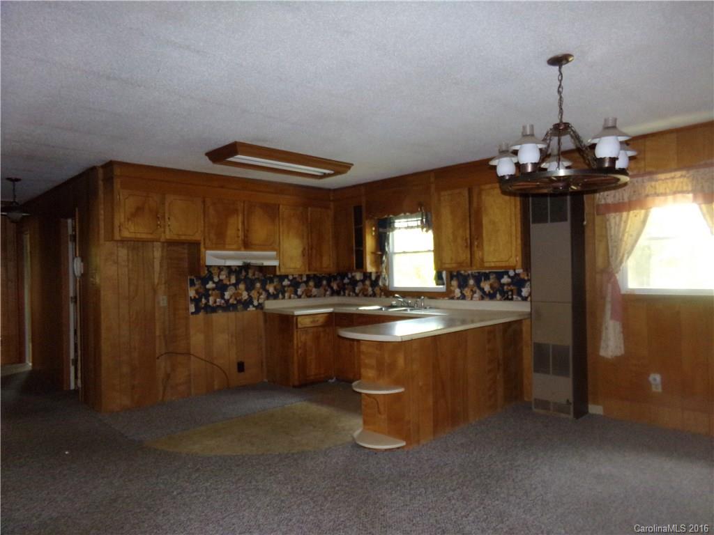 411 Mustang Road Pageland, SC 29728 - Photo 6 of 17