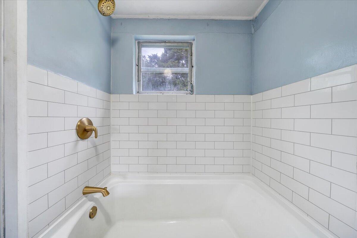 1384 Thaxton Mountain Road Thaxton, VA 24174 - Photo 23 of 44 a bathroom with a shower