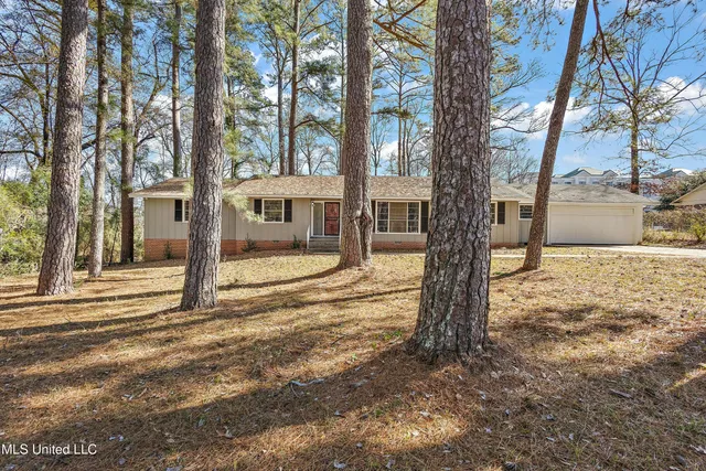 $170,000 | 5726 Fernwood Drive, Jackson, MS 39206