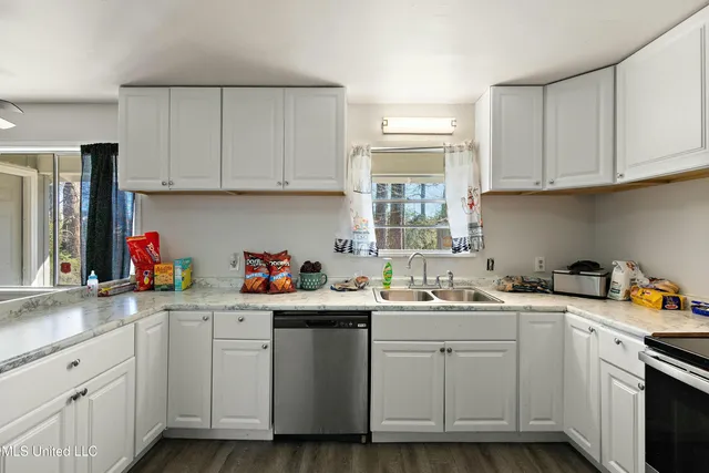 $170,000 | 5726 Fernwood Drive, Jackson, MS 39206