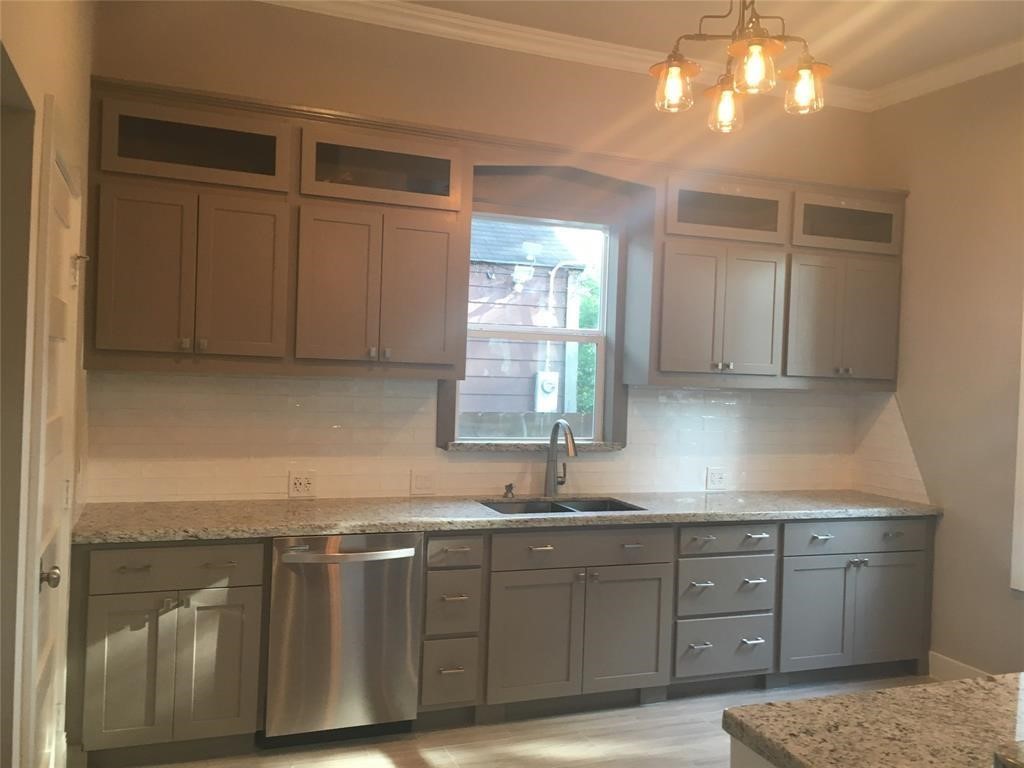 1321 Summer Street Houston, TX 77007 - Photo 7 of 24