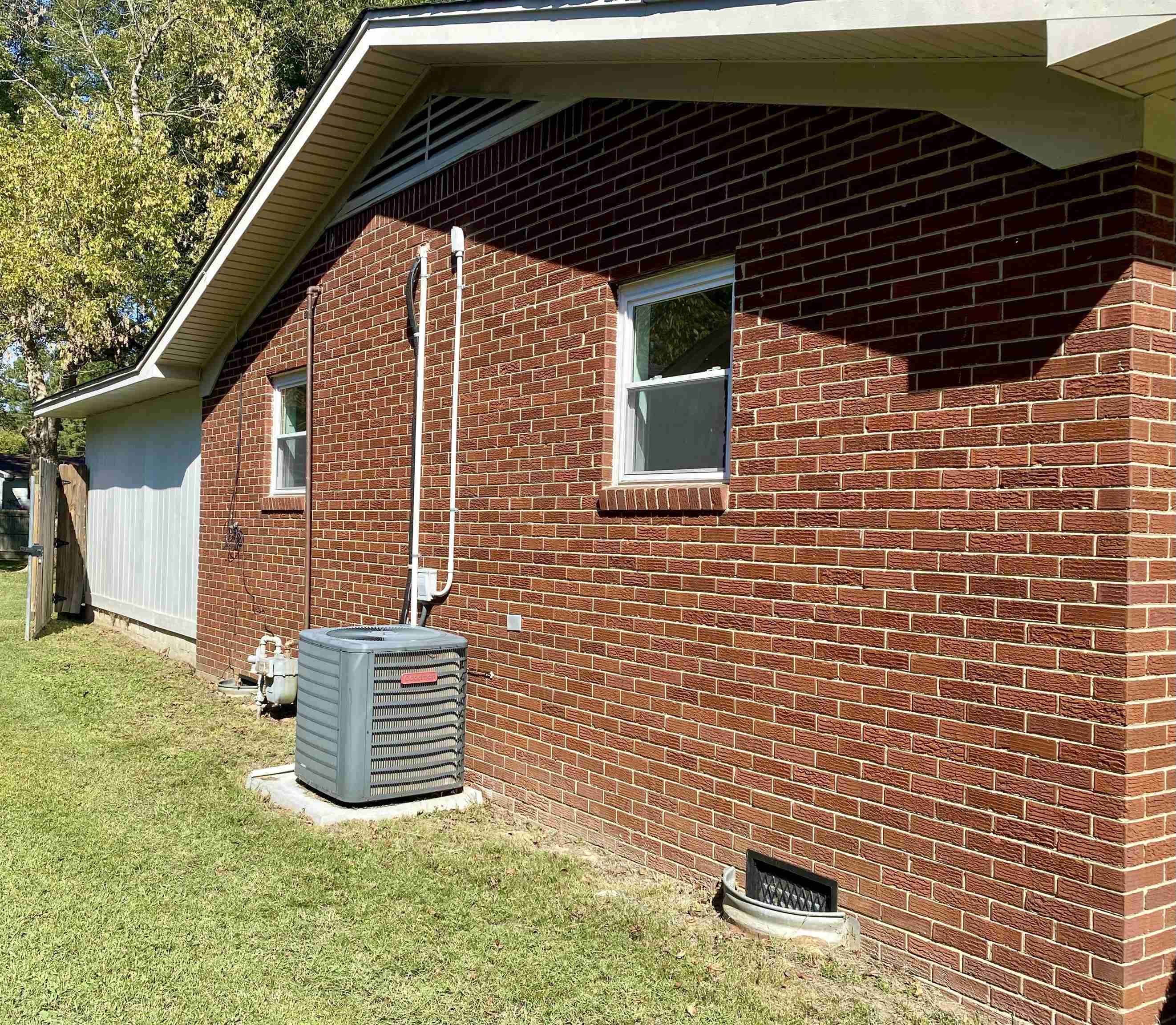 502 James Avenue Covington, TN 38019 - Photo 5 of 40 a backyard of a house