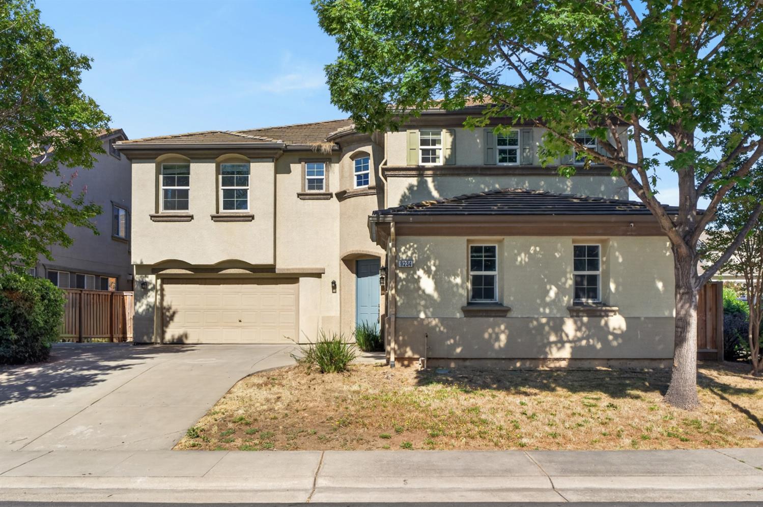 9234 Rushing Creek Way Elk Grove, CA 95624 - Photo 3 of 63