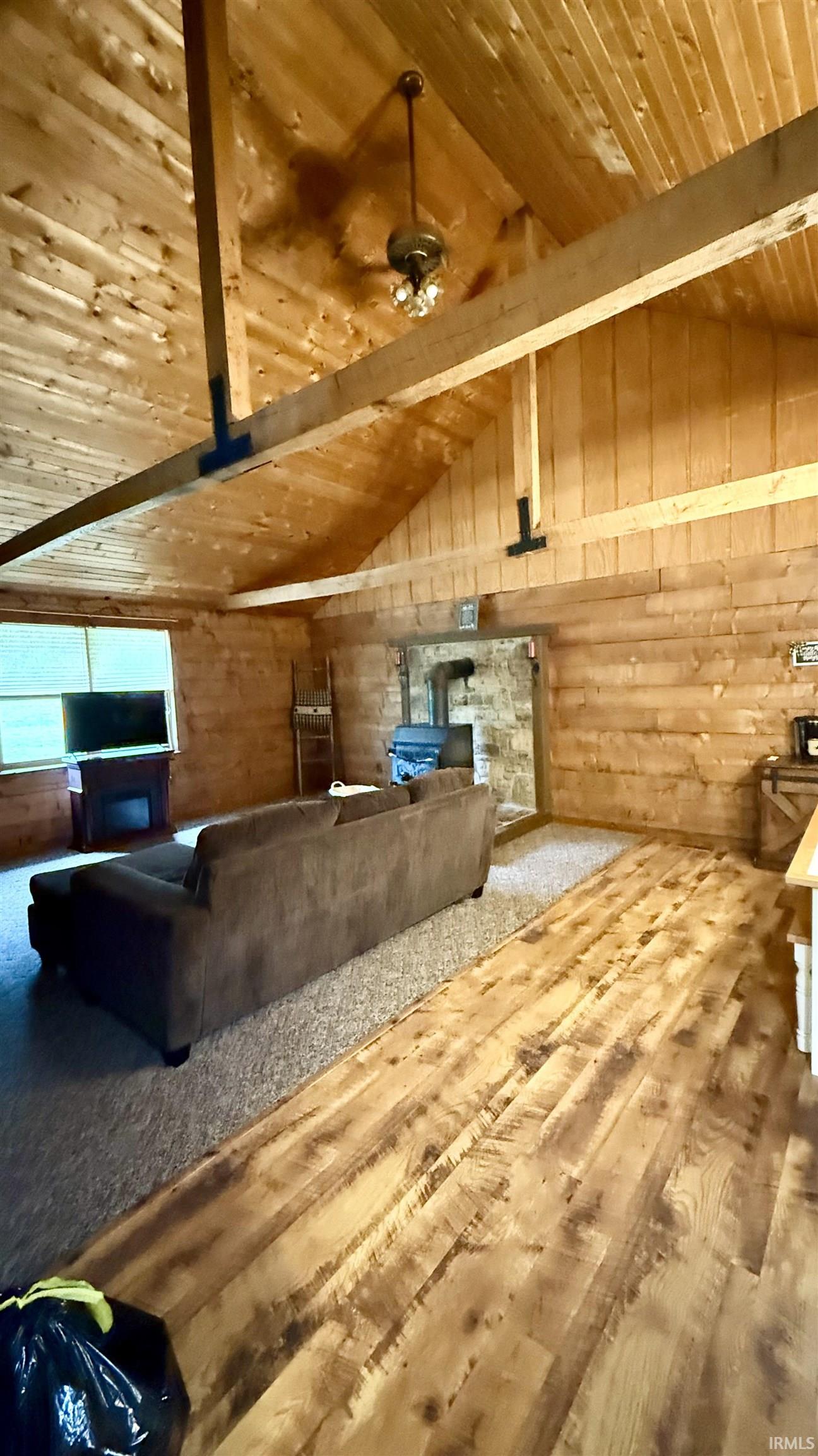 18 Oak Tree Lane Springville, IN 47462 - Photo 5 of 32