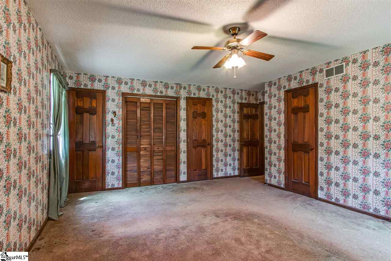 135 State Rd S-42-7023 Campobello, SC 29322 - Photo 20 of 36