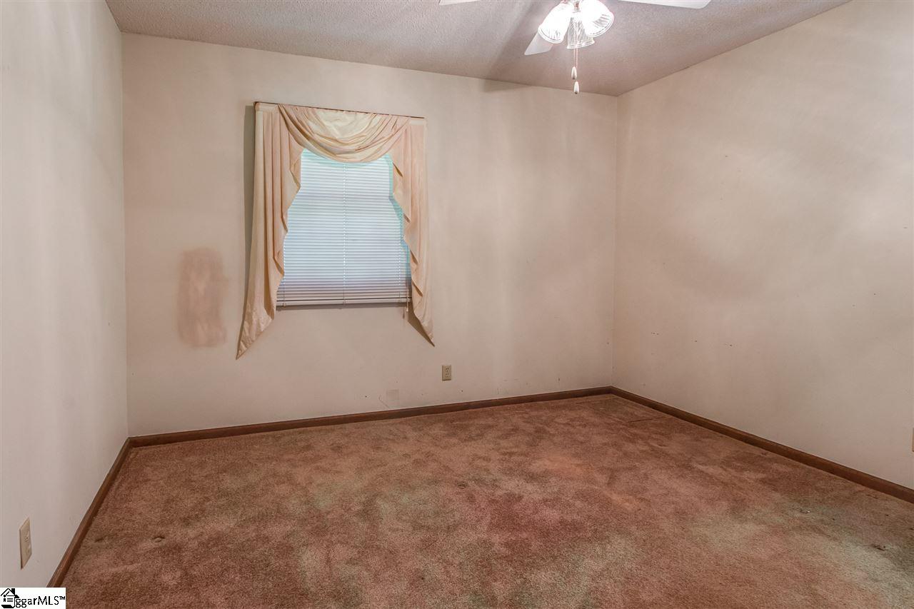 135 State Rd S-42-7023 Campobello, SC 29322 - Photo 23 of 36