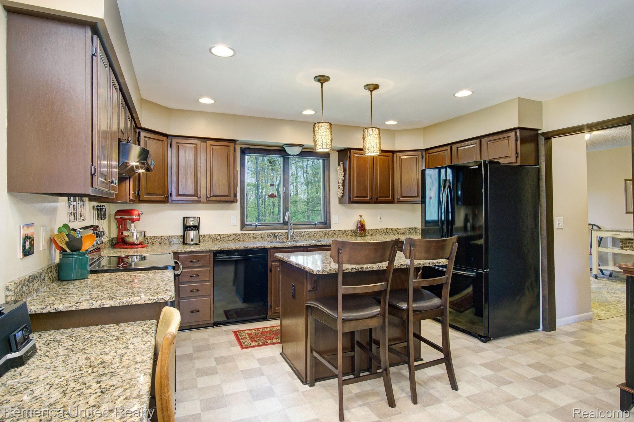 11235 Newman Road Brighton, MI 48114 - Photo 10 of 41 _DSC1768_9.jpg