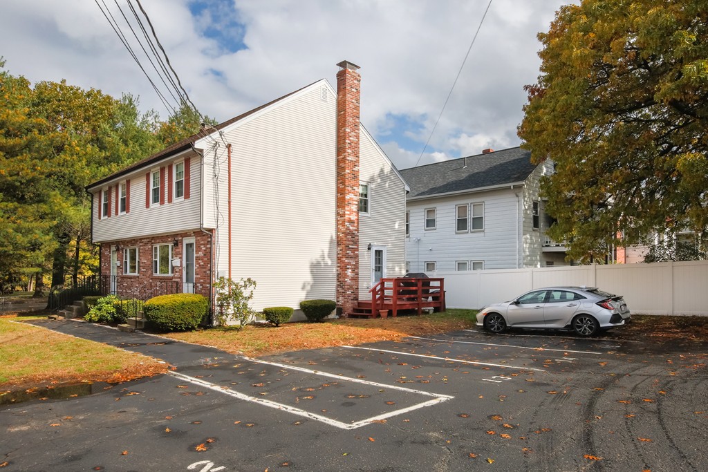 61 Decatur Street, Unit 61 Arlington, MA 02474 - Photo 7 of 24 Gallery Image 7