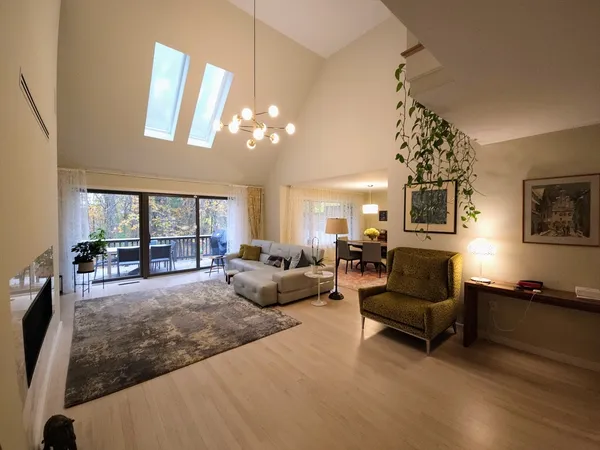 $2,885,000 | 213 Nahanton Street, Unit 213, Newton, MA 02459