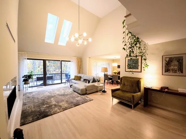 $2,885,000 | 213 Nahanton Street, Unit 213, Newton, MA 02459