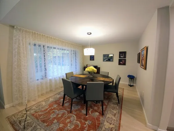 $2,885,000 | 213 Nahanton Street, Unit 213, Newton, MA 02459