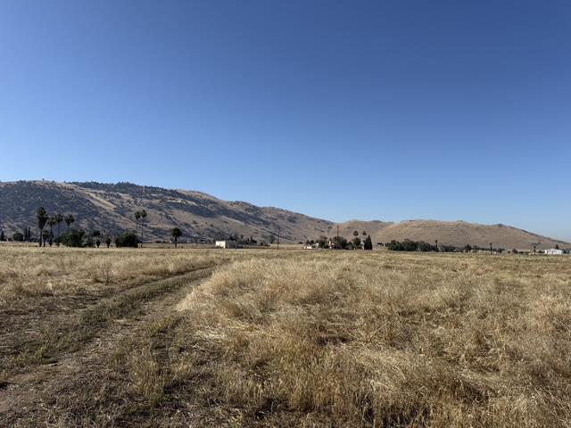 1900 North Piedra Road Sanger, CA 93657 - Photo 2 of 13