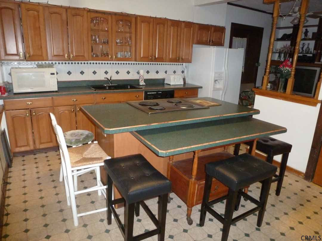 31 New Turnpike Road Troy, NY 12182 - Photo 8 of 25 Photo 8