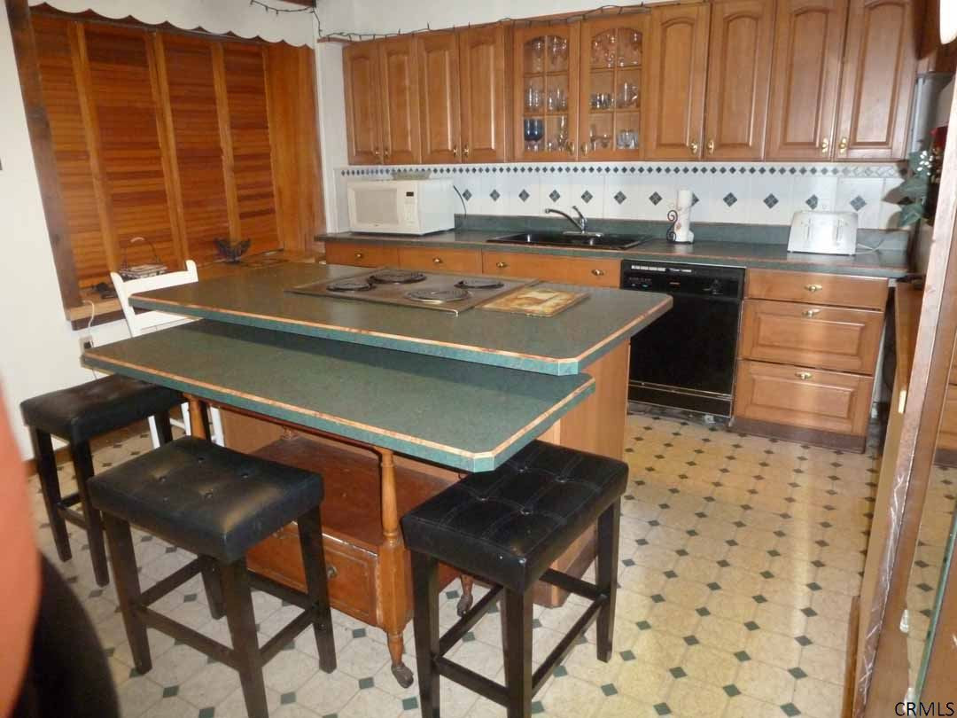 31 New Turnpike Road Troy, NY 12182 - Photo 9 of 25 Photo 9