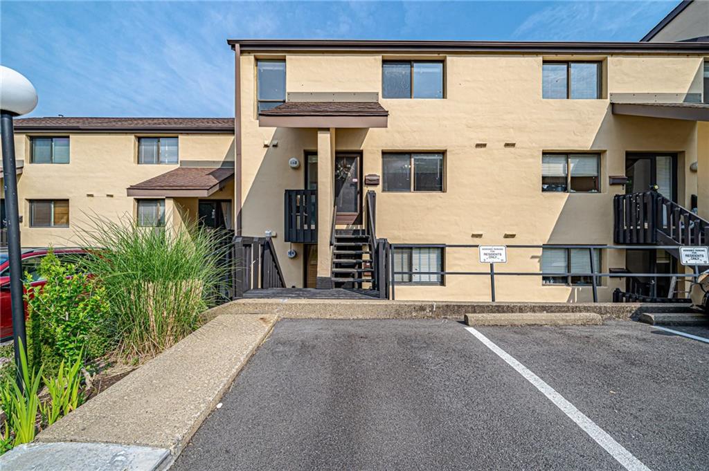 2034 Swallow Hill Road, Unit 120 Pittsburgh, PA 15220 - Photo 1 of 27 Gallery Image 1