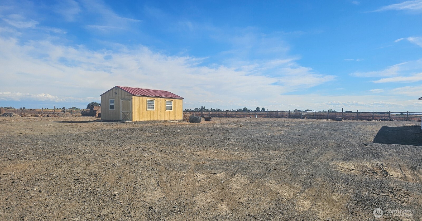 321 Kent Way Eltopia, WA 99330 - Photo 28 of 35 a view of a terrace with sky view