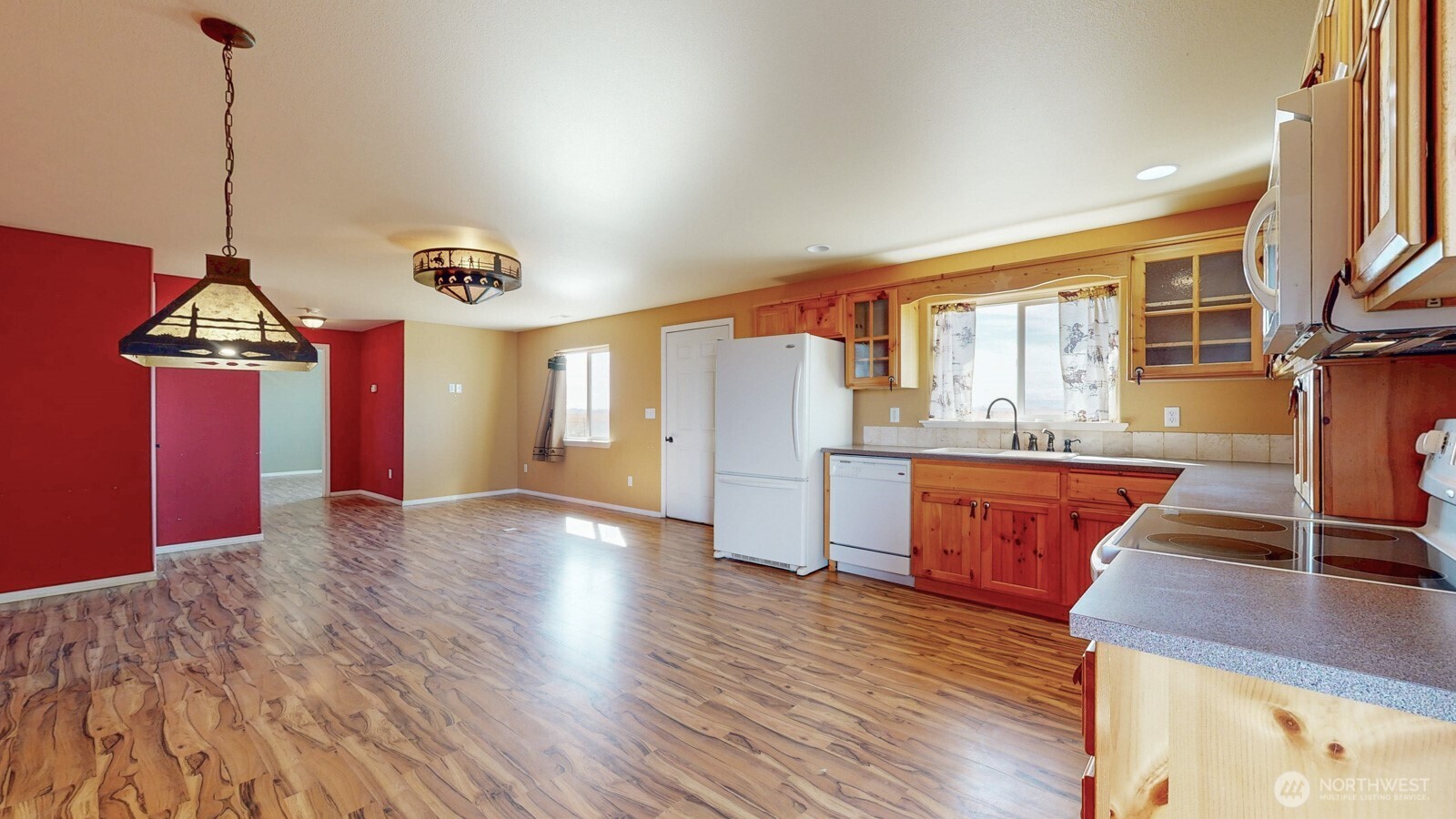 321 Kent Way Eltopia, WA 99330 - Photo 10 of 35 a view interior of a house with wooden floor