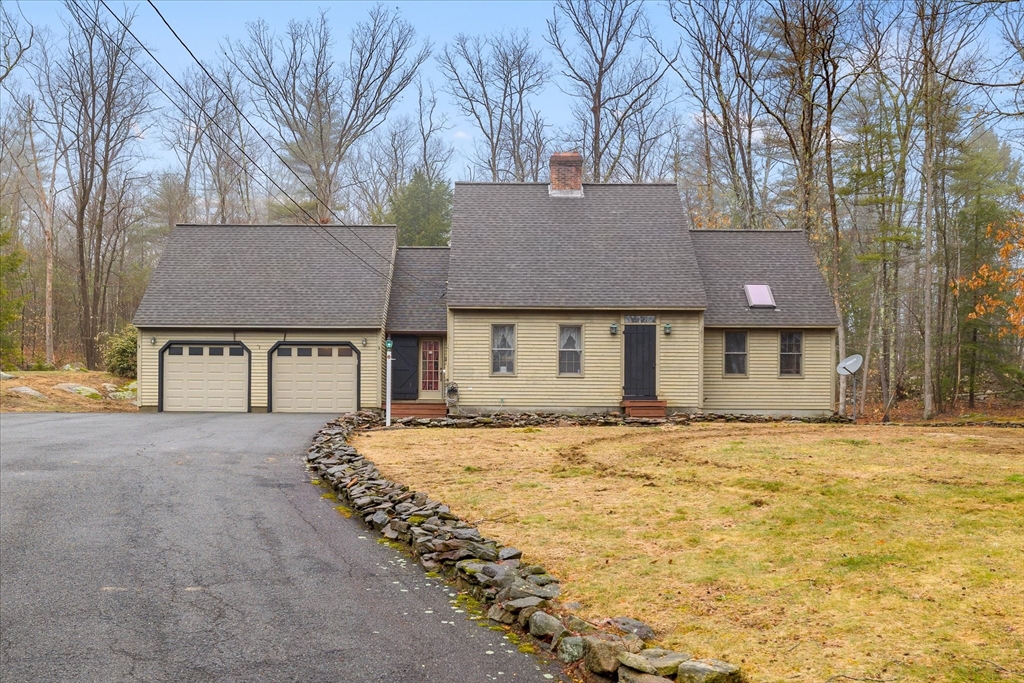 87 E Road Orange, MA 01364 - Photo 1 of 28 Gallery Image 1