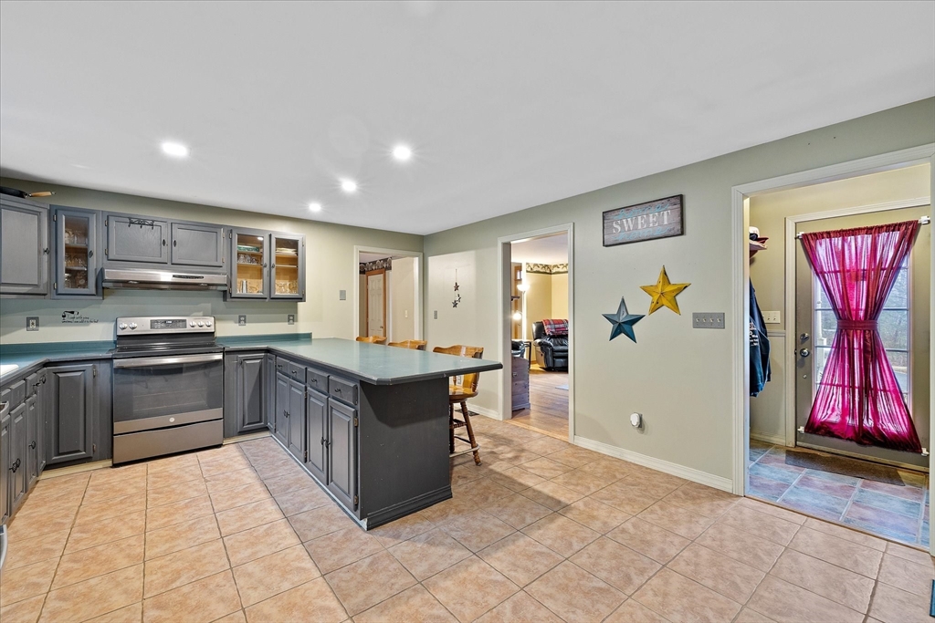 87 E Road Orange, MA 01364 - Photo 5 of 28 Gallery Image 5