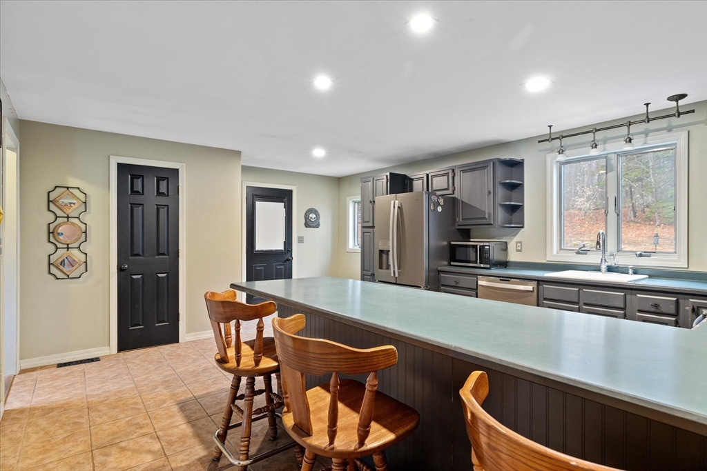 87 E Road Orange, MA 01364 - Photo 6 of 28 Gallery Image 6