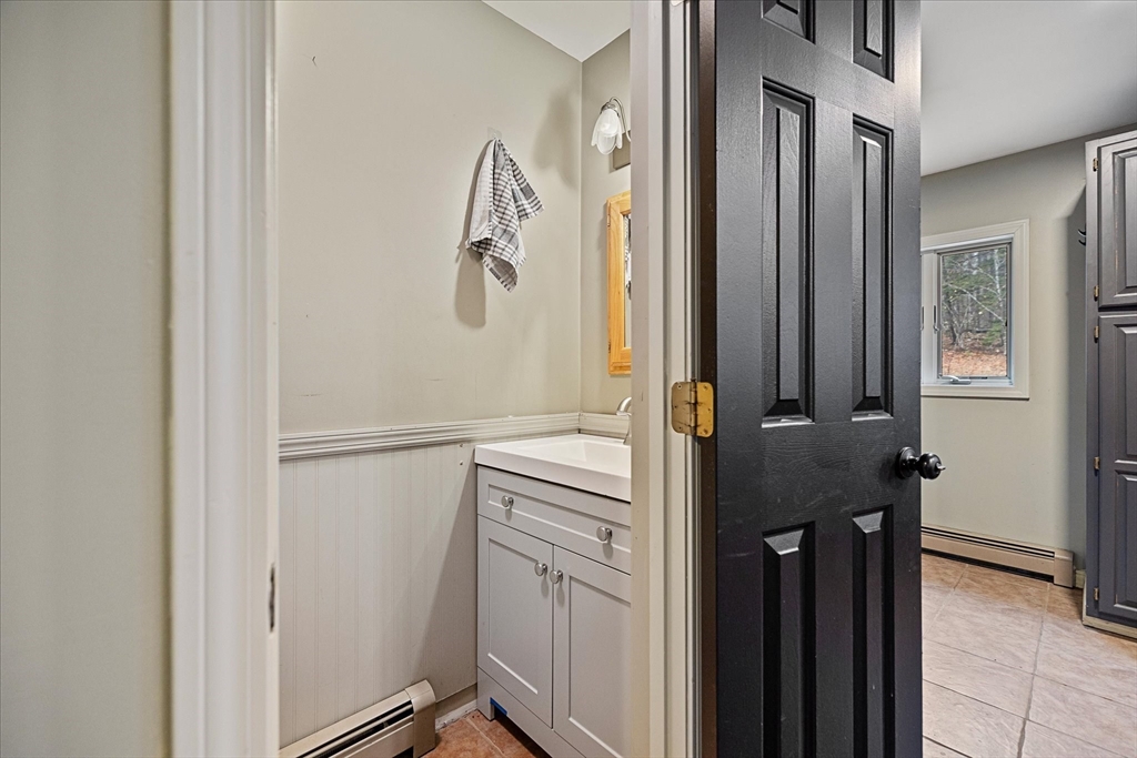 87 E Road Orange, MA 01364 - Photo 7 of 28 Gallery Image 7
