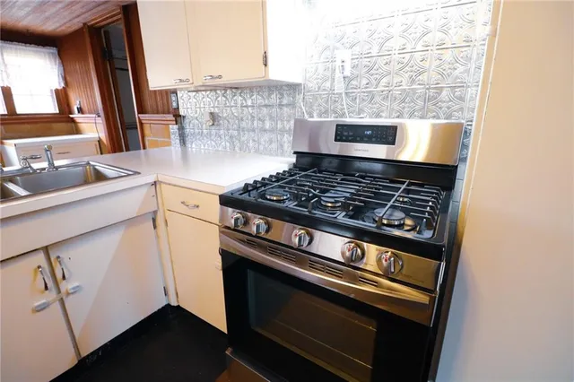 $145,000 | 4910 Clover Road, St. Joseph, MO 64505