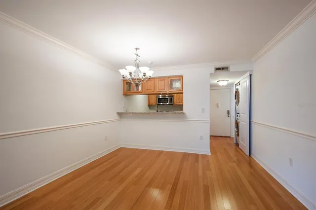 $449,000 | 1542 Oak Street, Unit 6, Sarasota, FL 34236