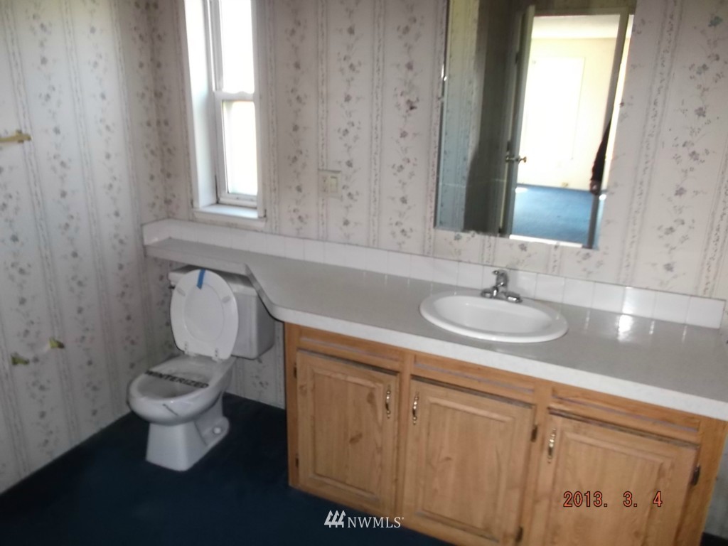 19138 Guava Street Southwest Rochester, WA 98579 - Photo 6 of 7